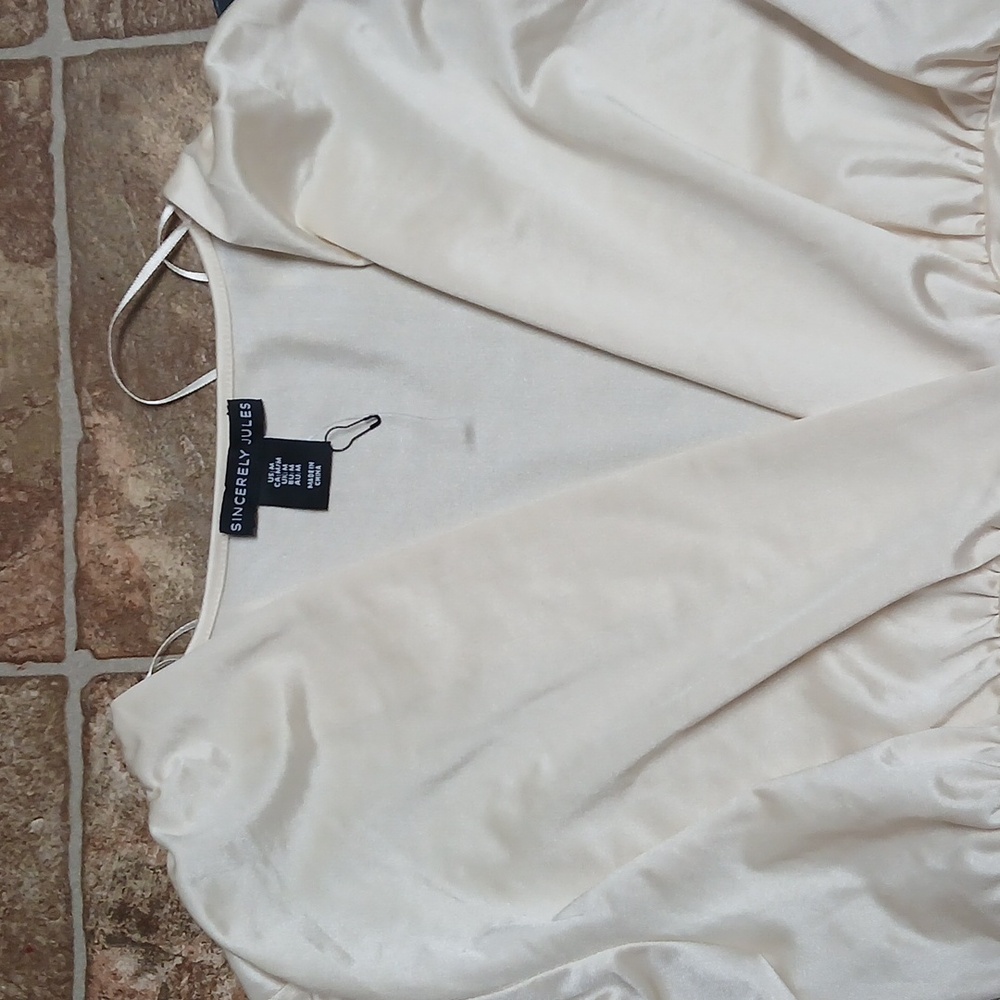 NWT Sincerely Jules Cream Blouse Dresssy shirt - Picture 2 of 5